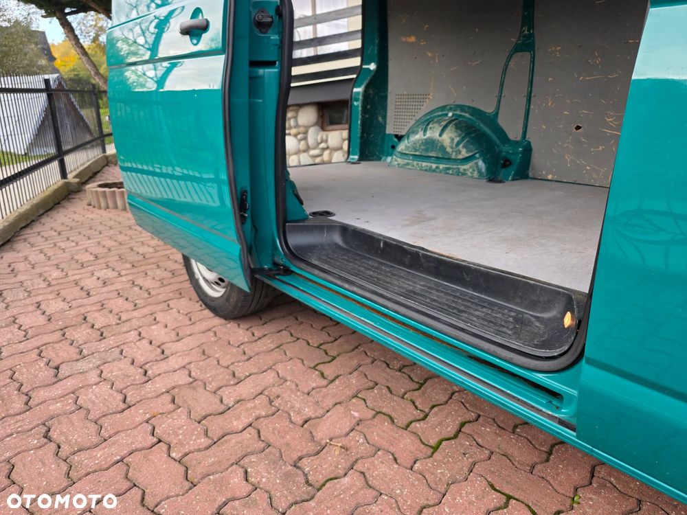 Volkswagen Transporter - 14