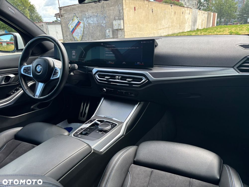 BMW Seria 3 320i xDrive M Sport - 35