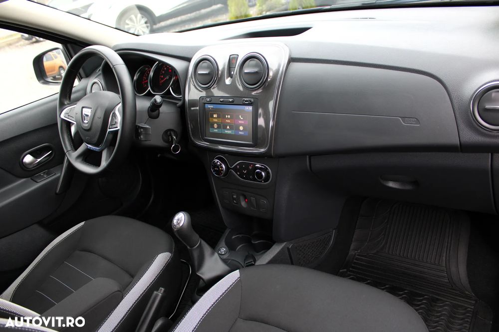Dacia Sandero - 5