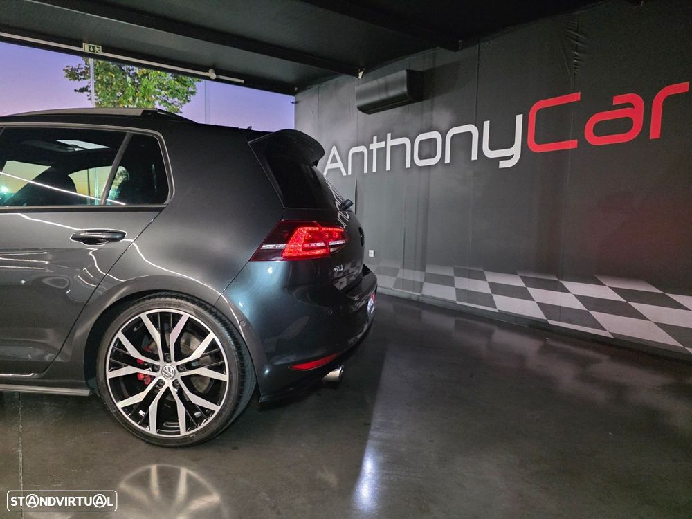 VW Golf 2.0 TSi GTi DSG - 41