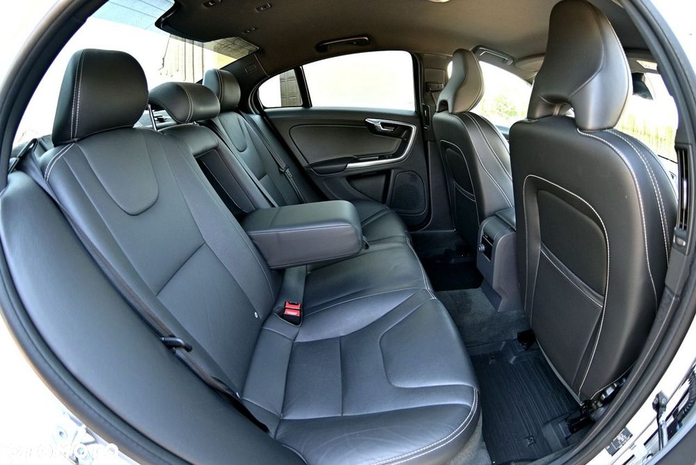 Volvo S60 - 19