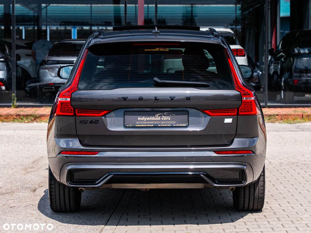 Volvo XC 60 T6 Plug-In Hybrid AWD R-Design - 19