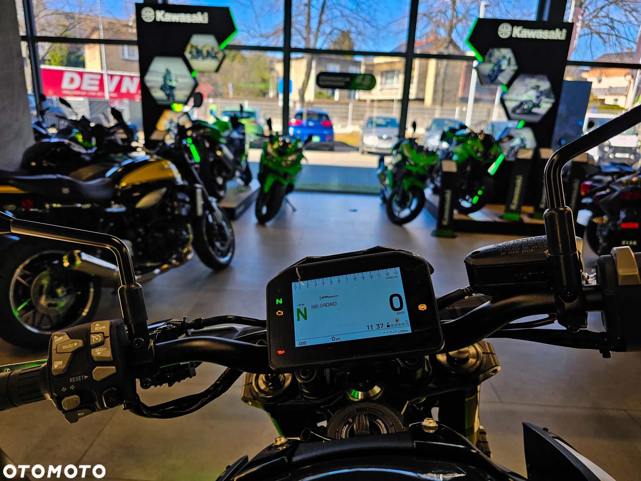 Kawasaki Z 900 - 12