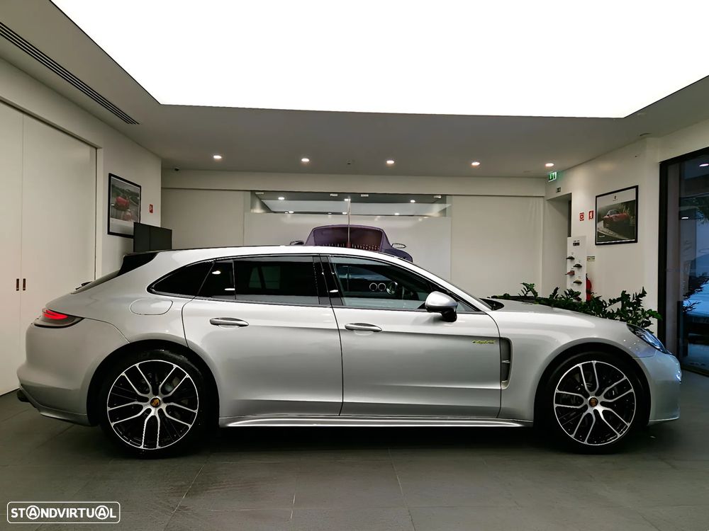 Porsche Panamera Sport Turismo 4 E-Hybrid Platinum Edition PDLS - 9