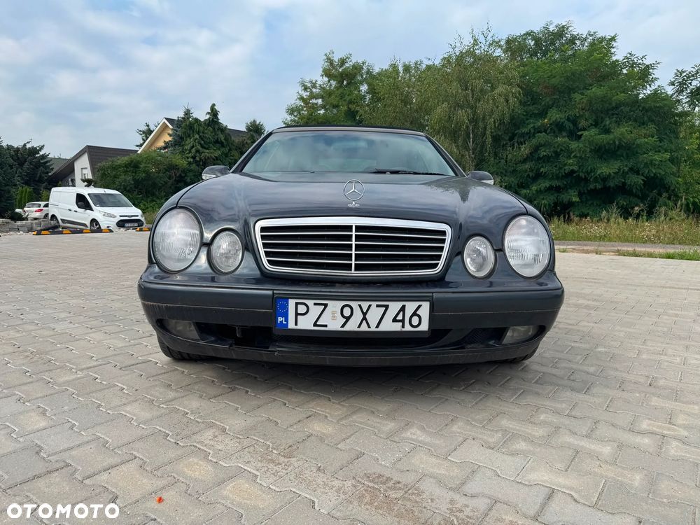 Mercedes-Benz CLK - 4