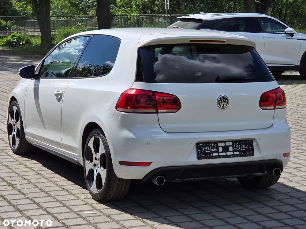 Volkswagen Golf 2.0 GTI - 3