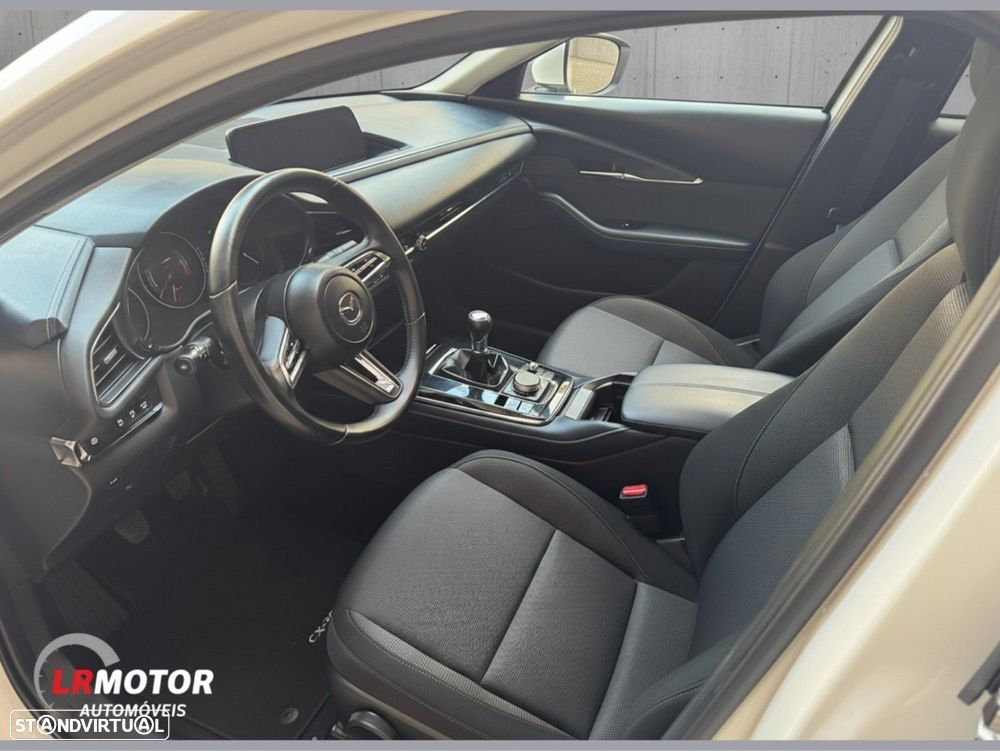 Mazda CX-30 1.8 Sky-D Evolve i-Active - 8
