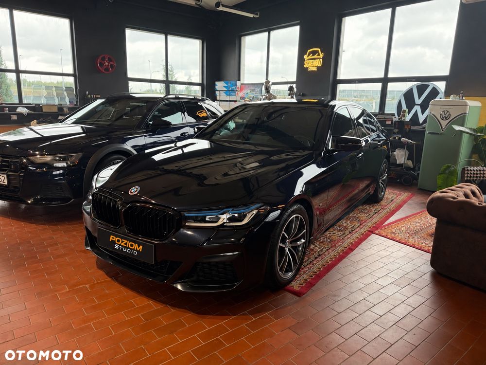 BMW Seria 5 518d mHEV - 1