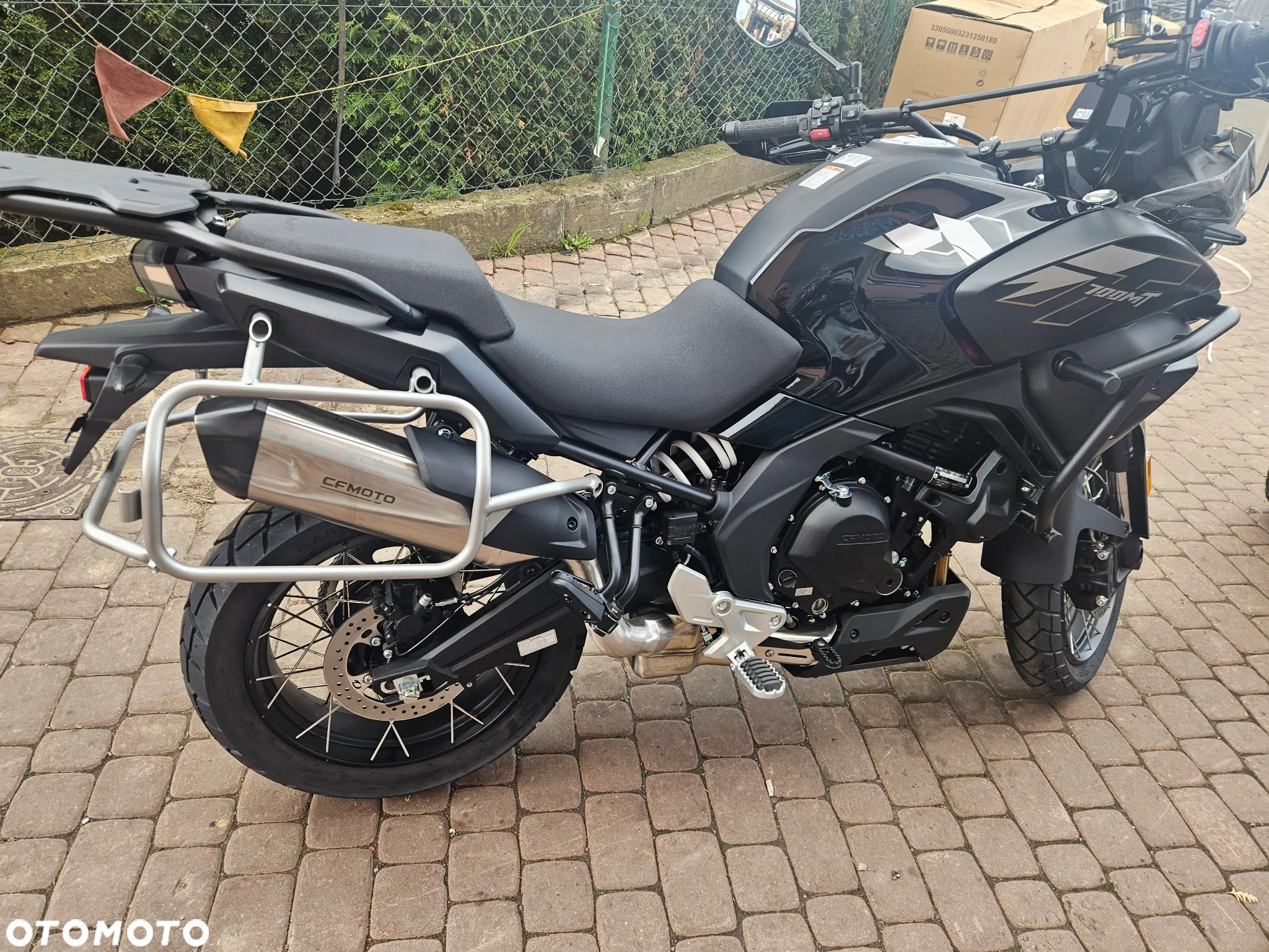 CFMoto MT - 6
