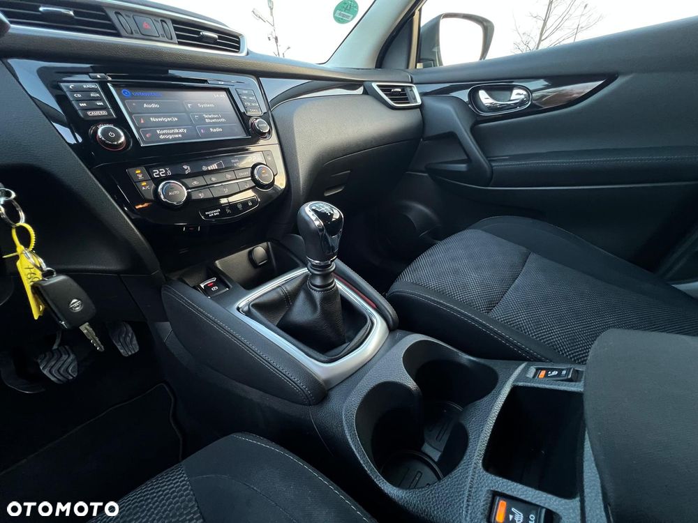 Nissan Qashqai 1.6 DIG-T Tekna - 28