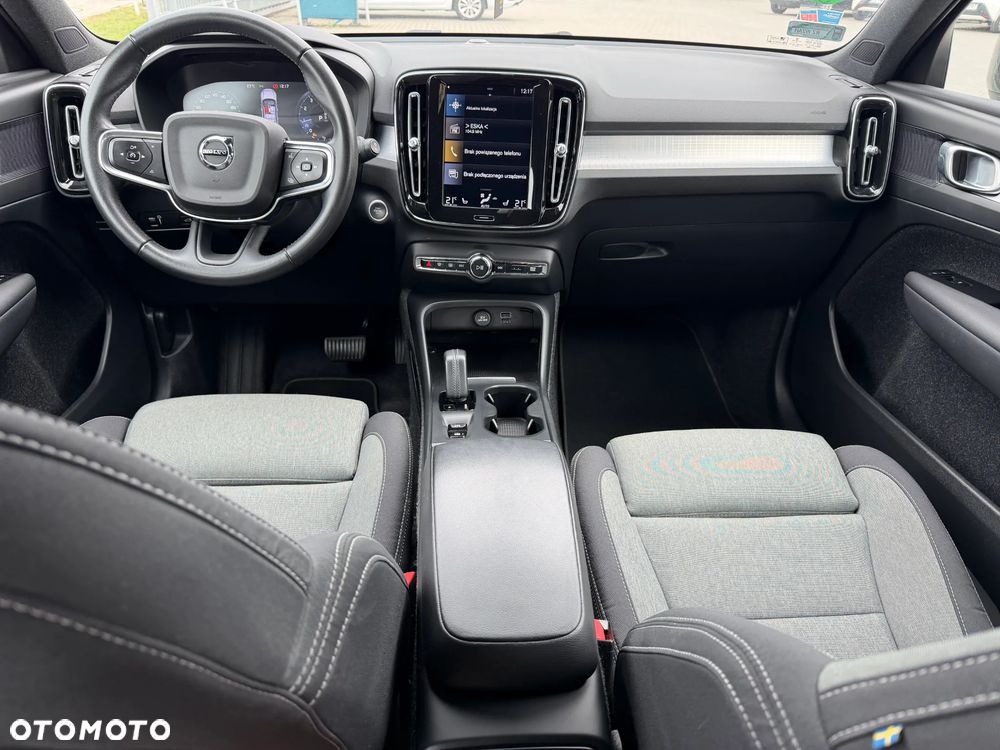 Volvo XC 40 T3 Momentum Pro - 10