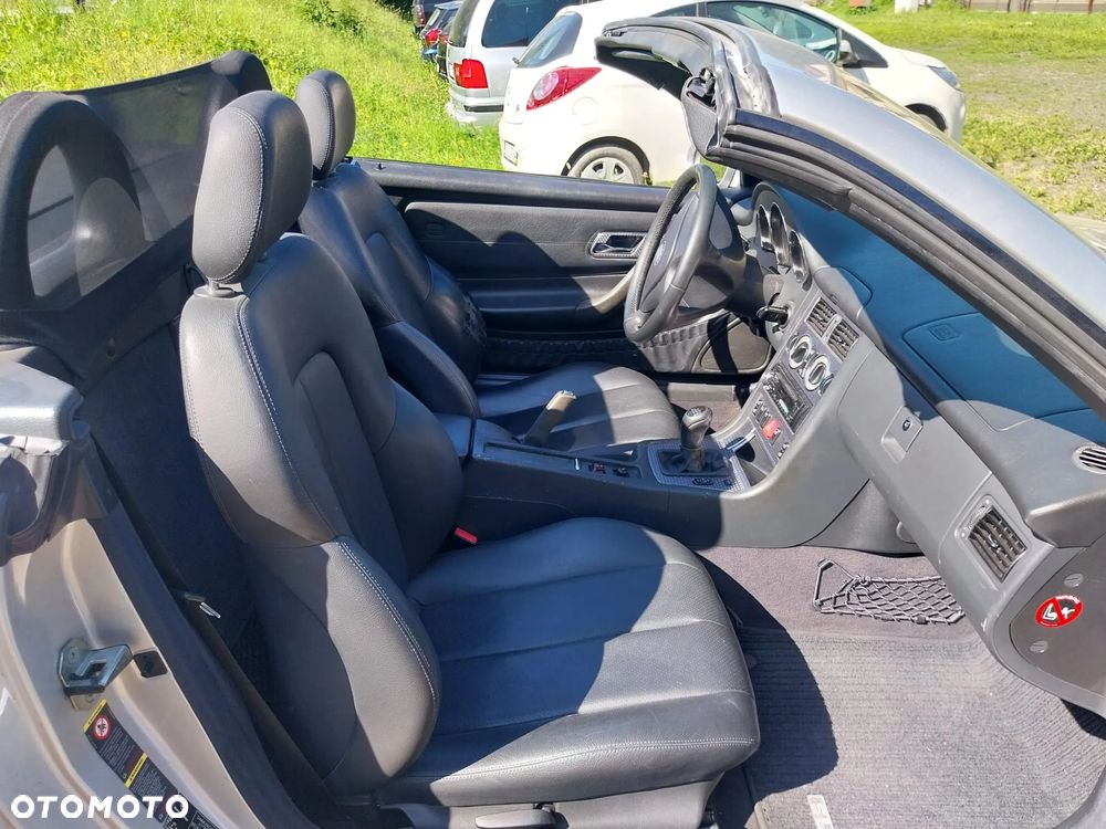 Mercedes-Benz SLK - 11