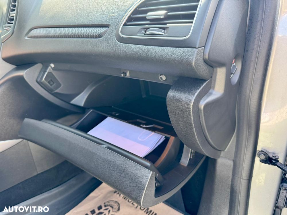 Renault Megane TCe 140 GPF LIMITED - 31