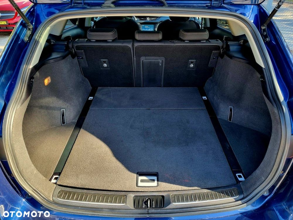 Toyota Avensis 2.0 D-4D Premium - 12