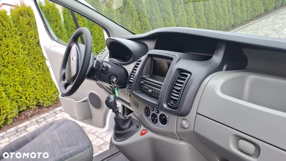 Renault Trafic - 17