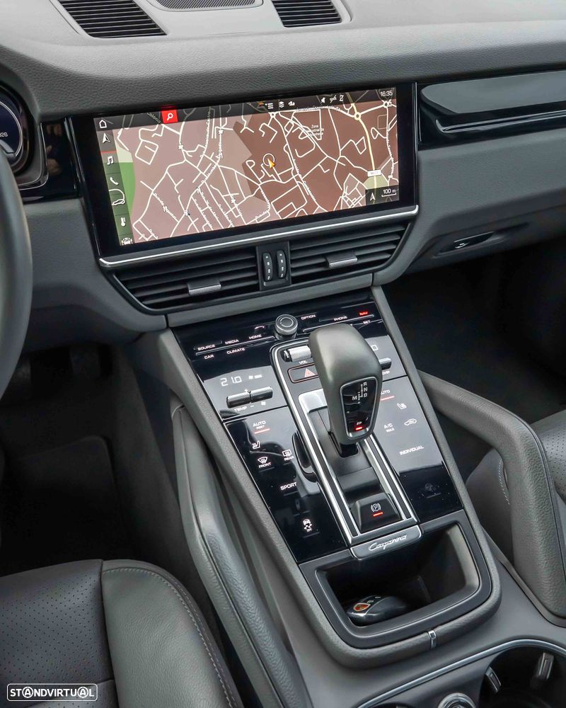 Porsche Cayenne Tiptronic S - 24