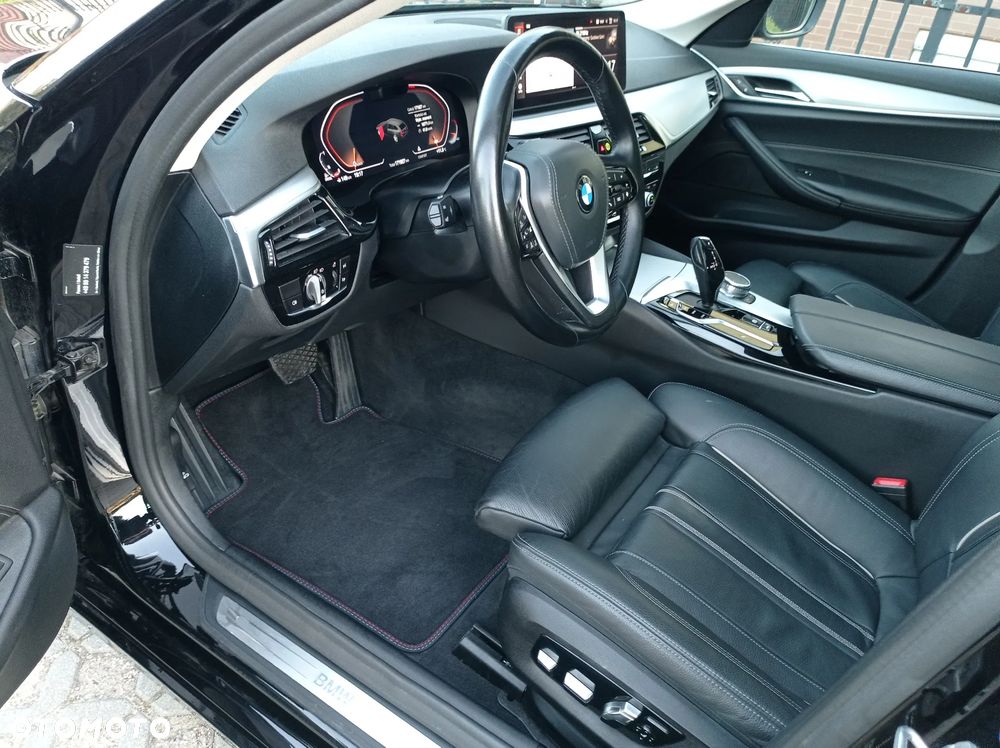 BMW Seria 5 520d Luxury Line sport - 15