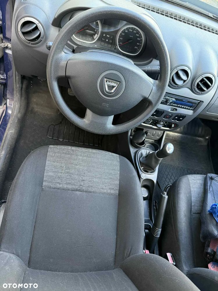 Dacia Duster 1.6 - 17