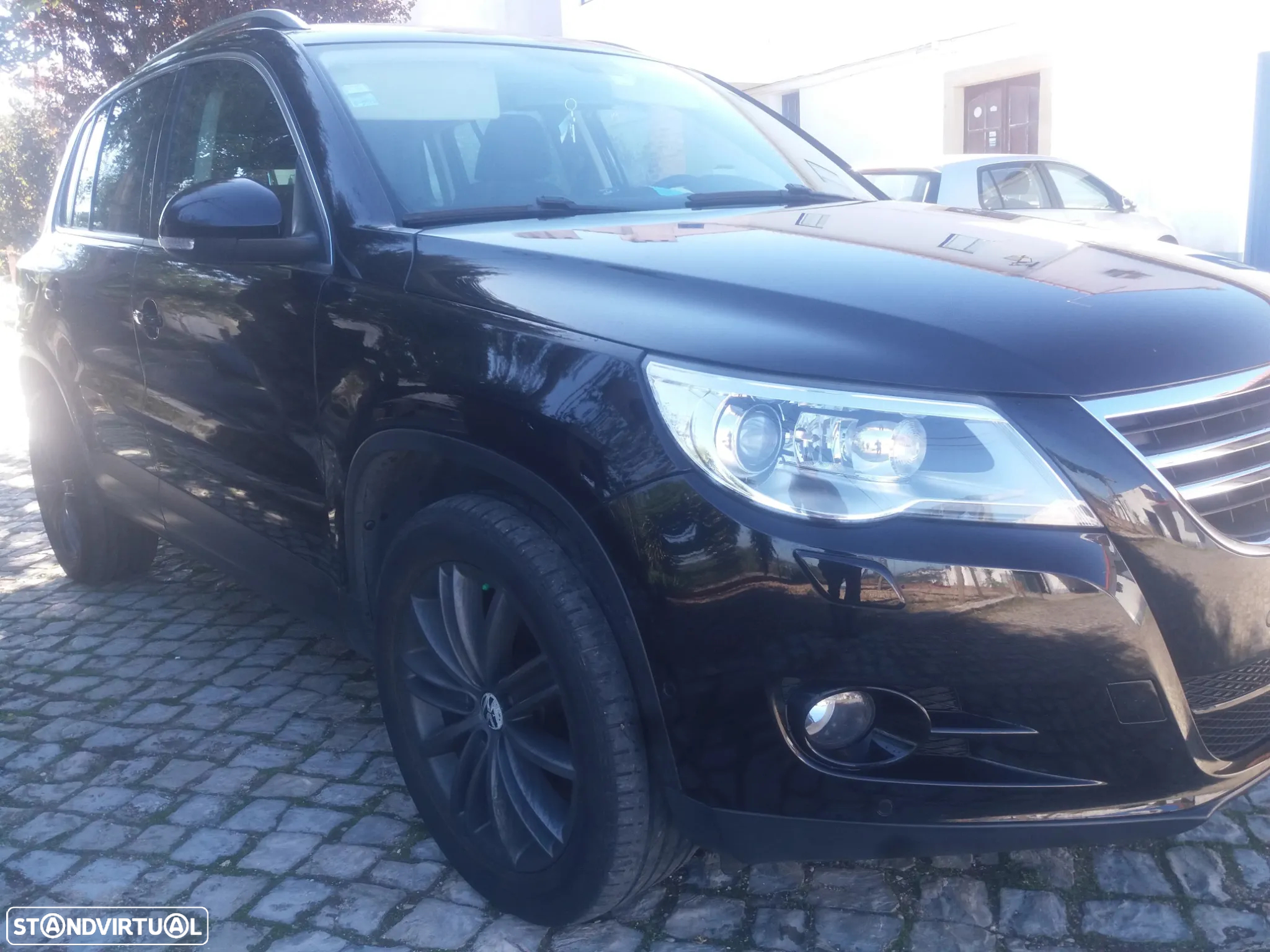 VW Tiguan 2.0 TDi Sport BlueMotion - 14