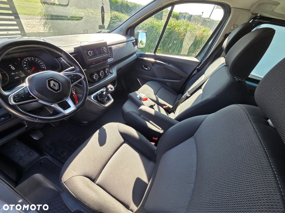 Renault Trafic 2.0 dCi Escapade - 11