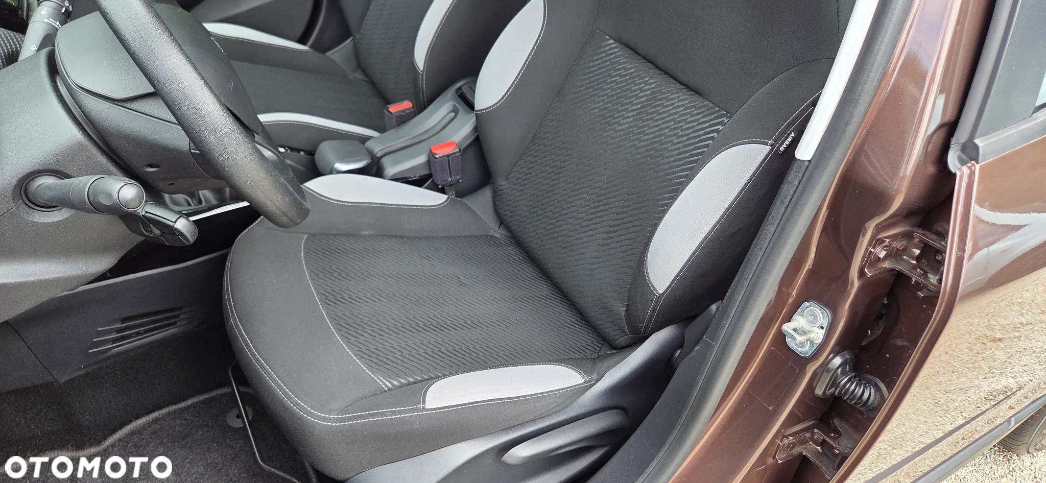 Peugeot 2008 1.2 Pure Tech Style EU6 - 28