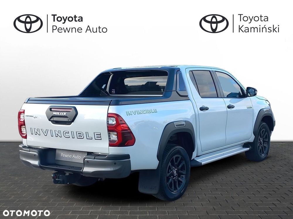 Toyota Hilux 2.8 D-4D Double Cab Invincible 4x4 - 5
