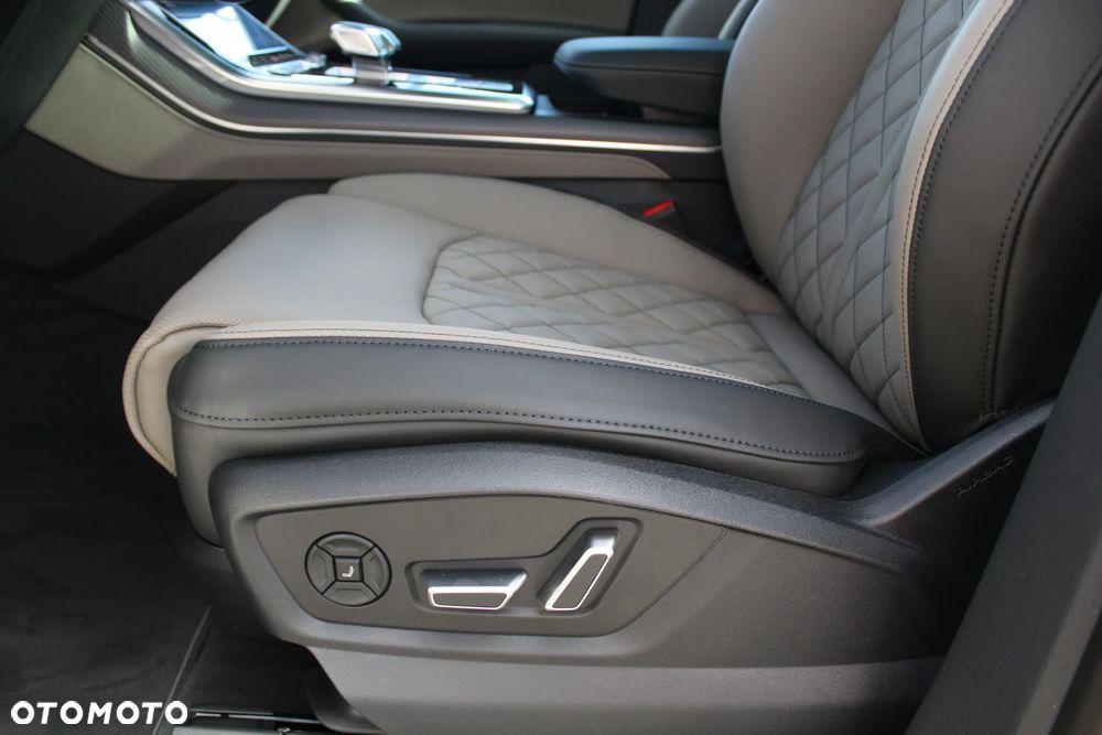 Audi SQ8 TFSI Quattro Tiptronic - 22