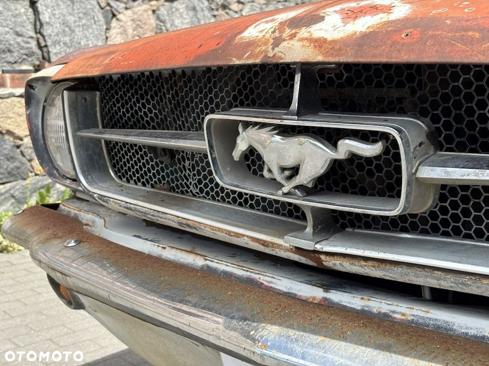 Ford Mustang - 28