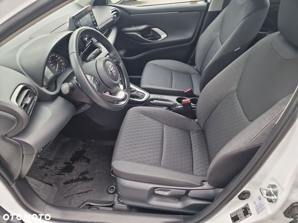 Toyota Yaris 1.5 Comfort CVT - 11