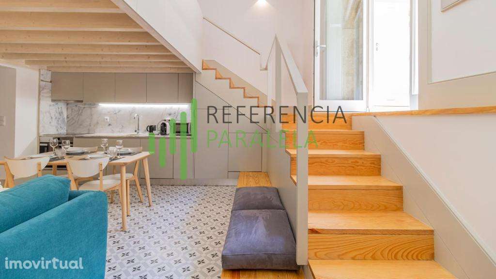 Duplex mezzanine no coraçao do Porto com terraço, perto do Sé - Grande imagem: 3/25