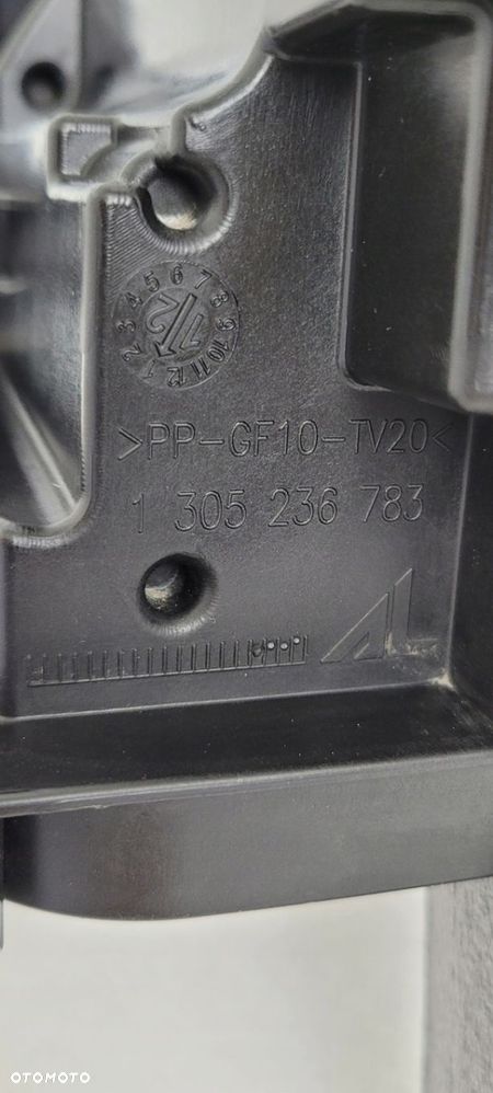 LAMPA PRAWA PRZÓD MERCEDES C-KLASA W204 ILS LIFT 2011- XENON A2048204439 - 13