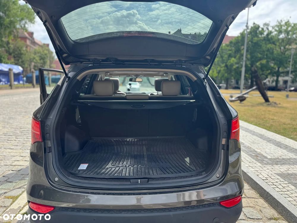 Hyundai Santa Fe 2.0 T Sport Utility 2WD - 27