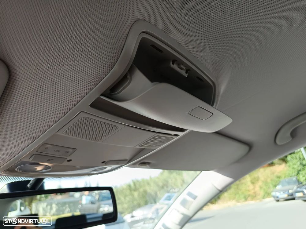 VW Golf 1.9 TDi Confortline DSG 7V - 43