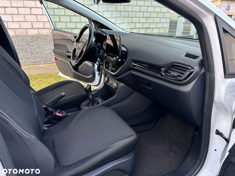 Ford Fiesta 1.1 S&S COOL&CONNECT - 16