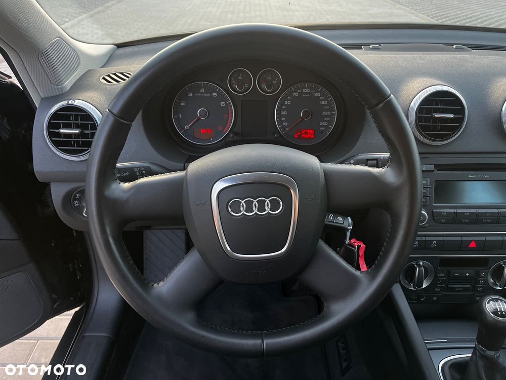 Audi A3 Sportback 1.2 TFSI Ambiente - 25