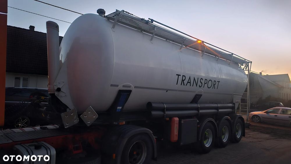 Kassbohrer XS Z WYWROTEM - 2