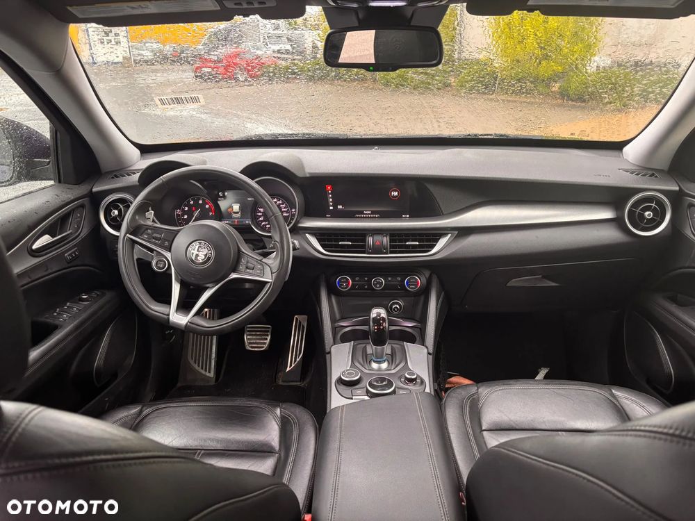 Alfa Romeo Stelvio 2.0 Turbo Executive Q4 - 8