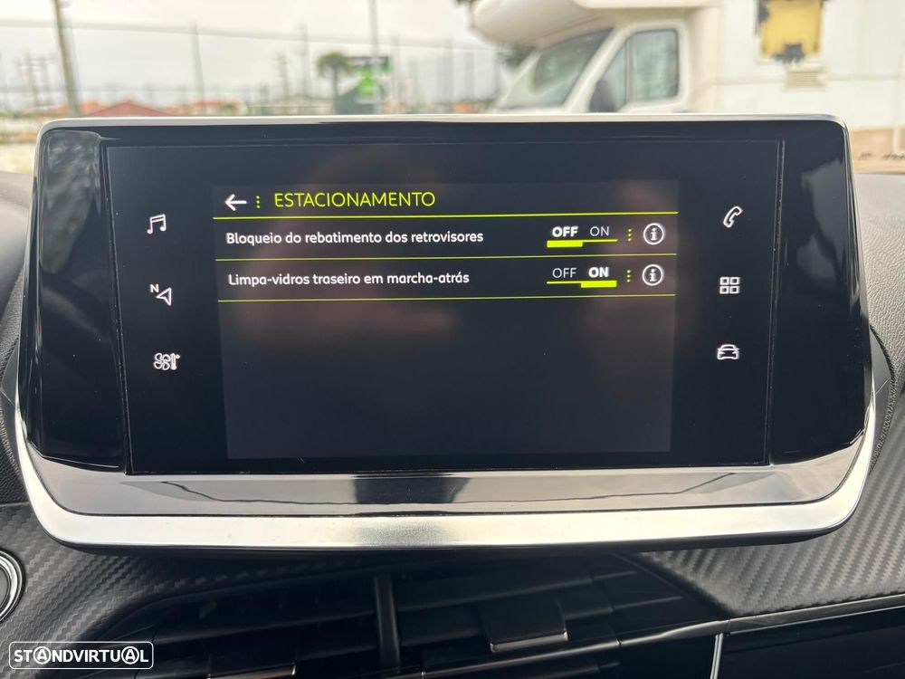 Peugeot 2008 1.5 BlueHDi Allure Pack - 54