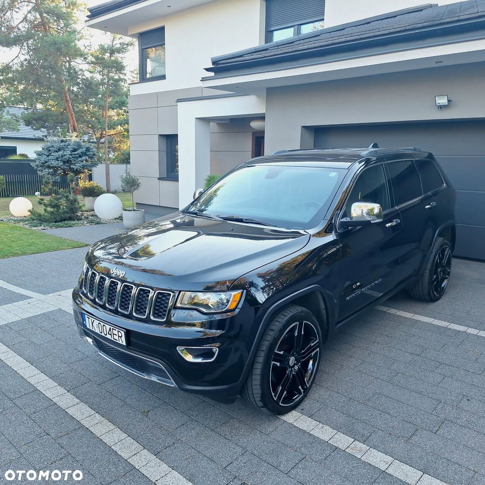 Jeep Grand Cherokee - 22