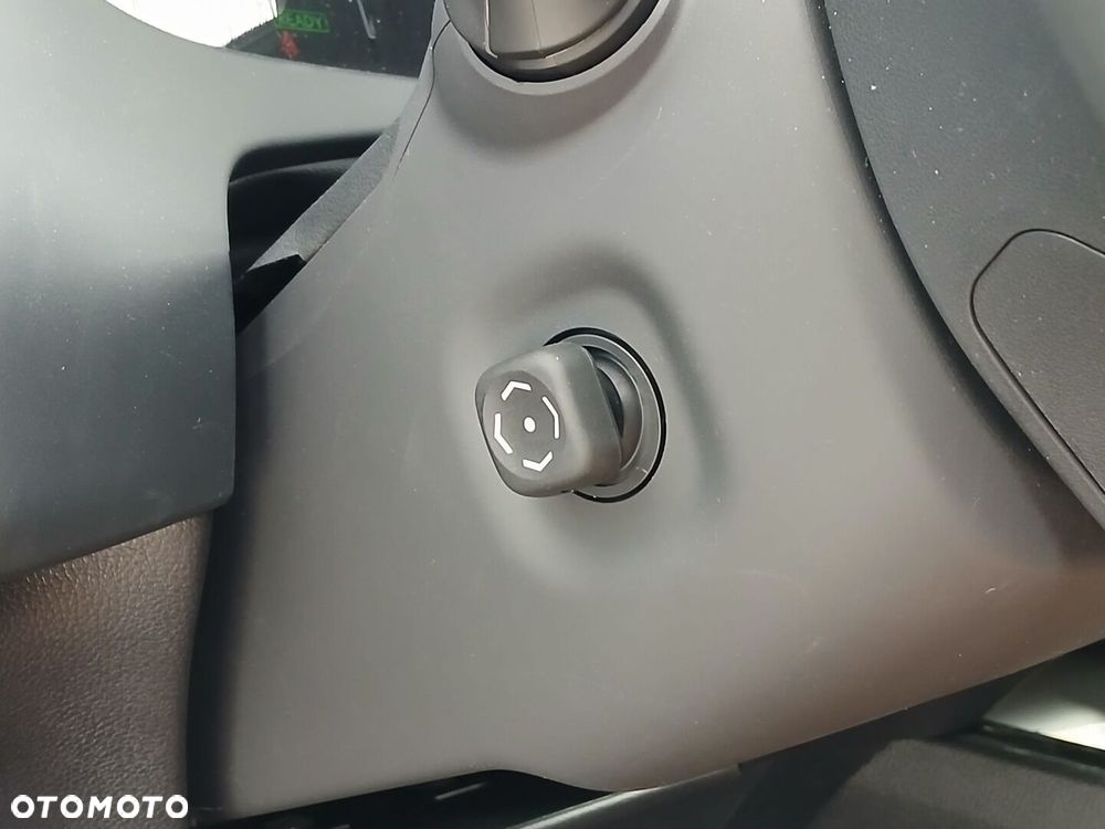 Lexus UX 300h F Sport Design - 40