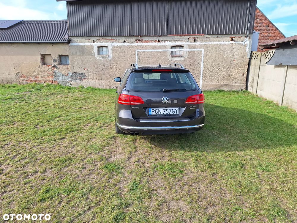 Volkswagen Passat 2.0 TDI DSG BlueMotion Technology Comfortline - 5