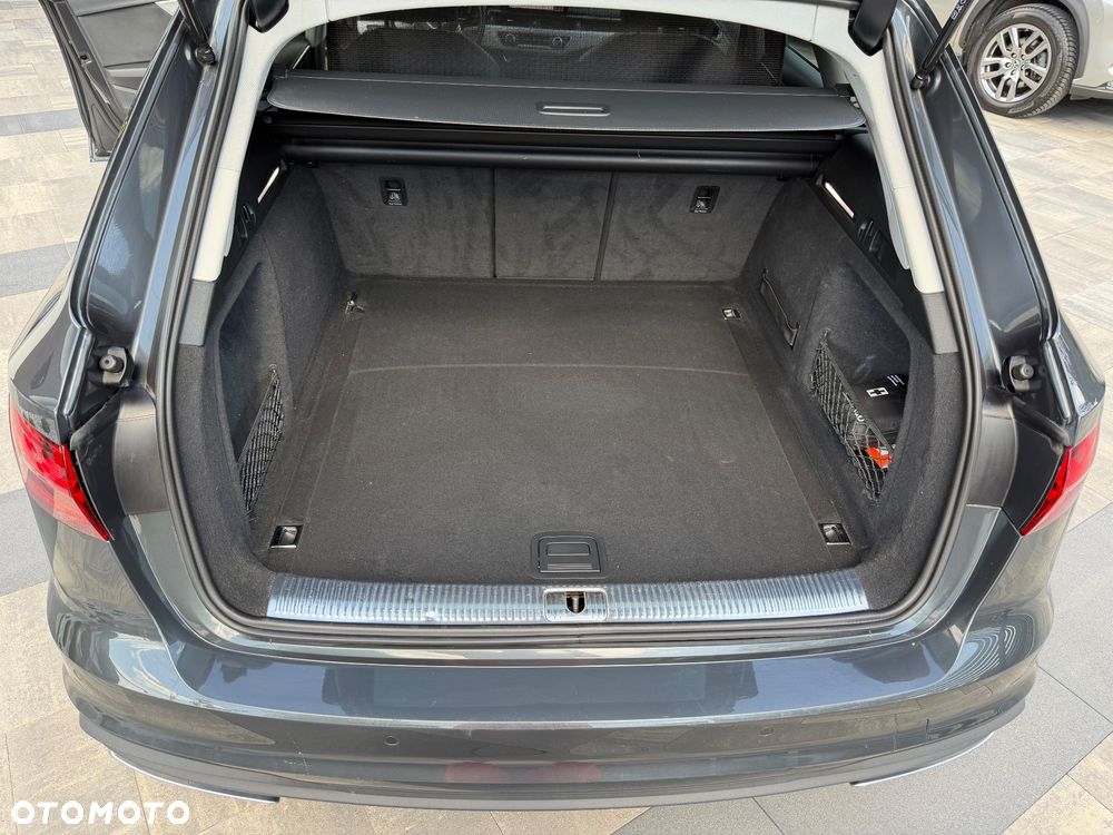 Audi A4 Avant 40 TFSI mHEV Quattro S tronic - 35