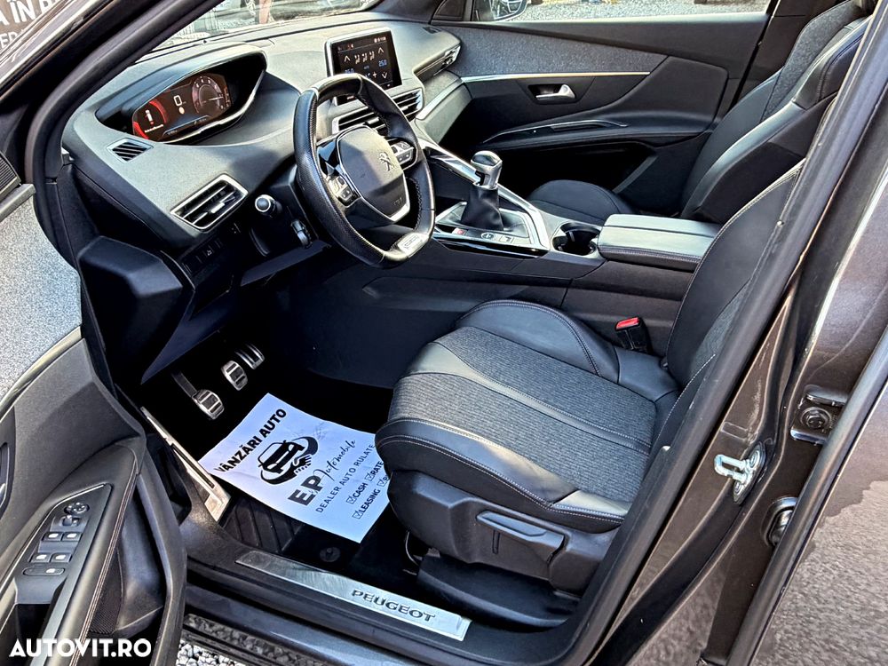 Peugeot 3008 PureTech 130 Stop & Start GPF Allure Pack - 8