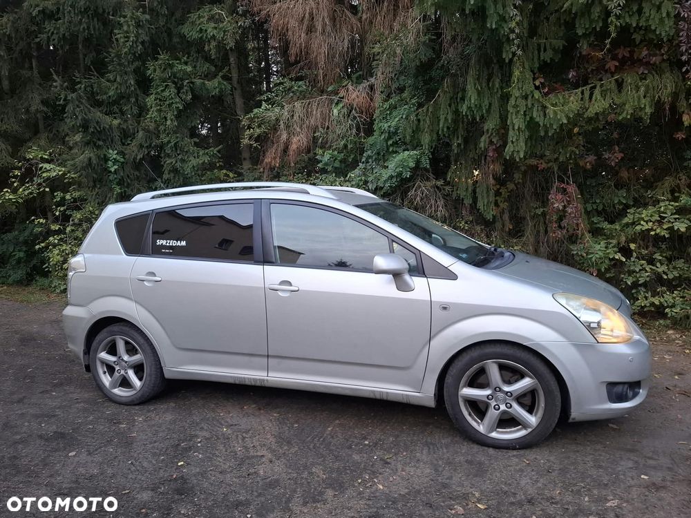 Toyota Corolla Verso 2.2 D-4D Prestige - 5