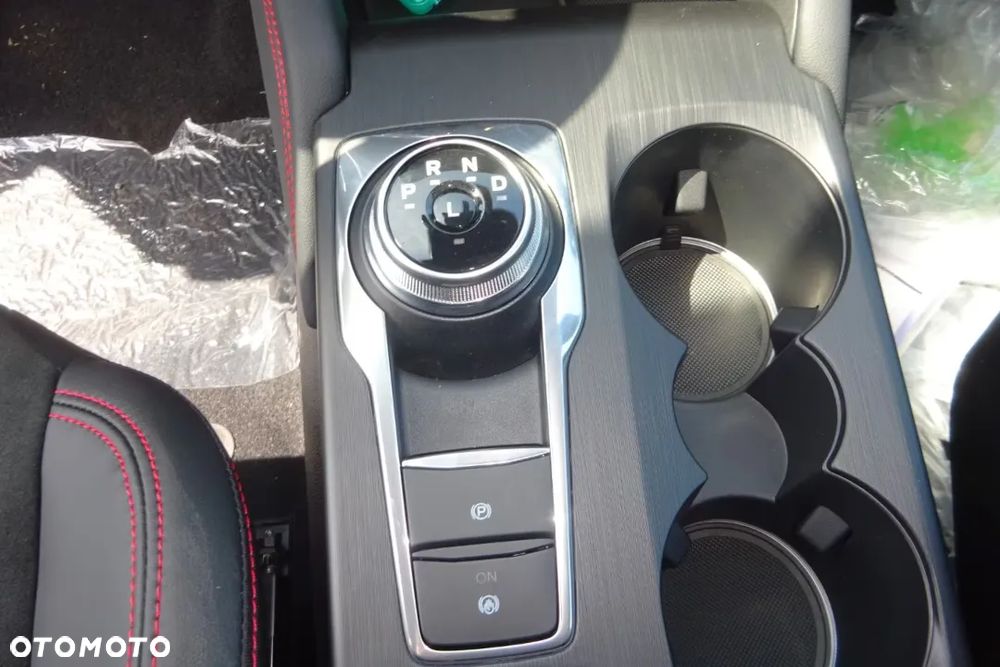Ford Kuga 2.5P PHEV FWD ST-Line X eCVT - 14