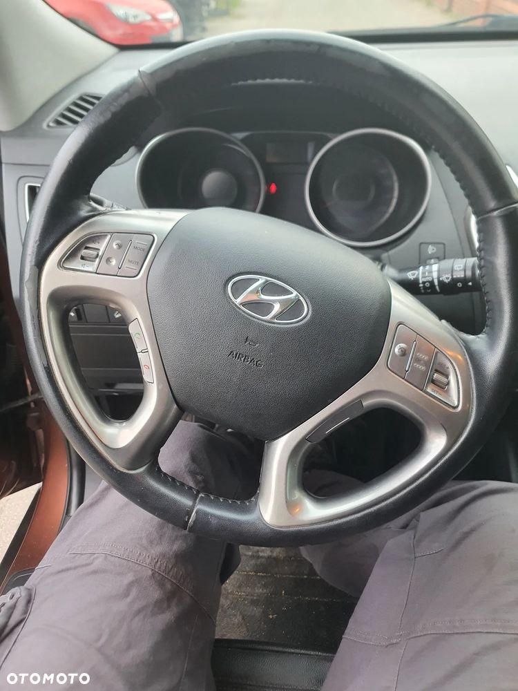 Hyundai ix35 1.6 2WD Fifa World Cup Edition - 12