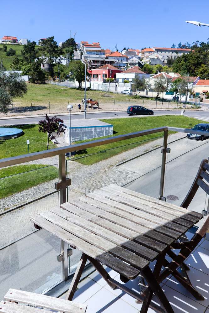 Apartamento T3 com garagem dupla em zona tranquila de Caneças - Grande imagem: 2/18