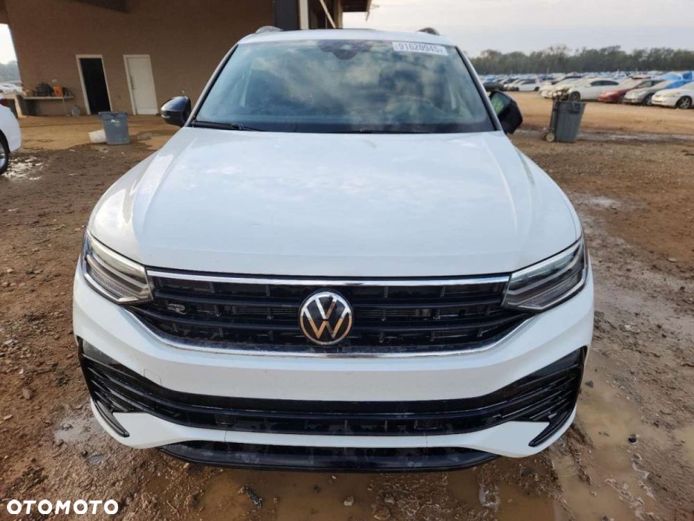 Volkswagen Tiguan - 2