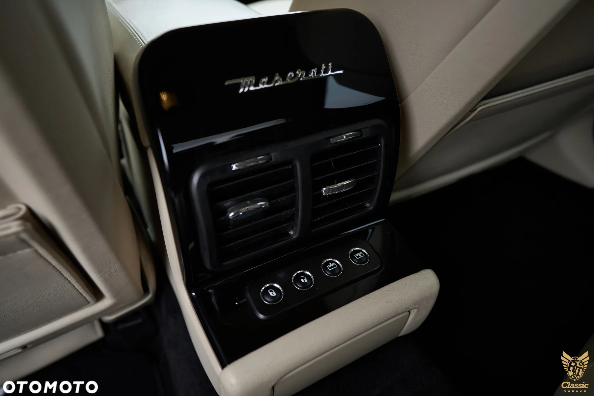 Maserati Quattroporte - 19