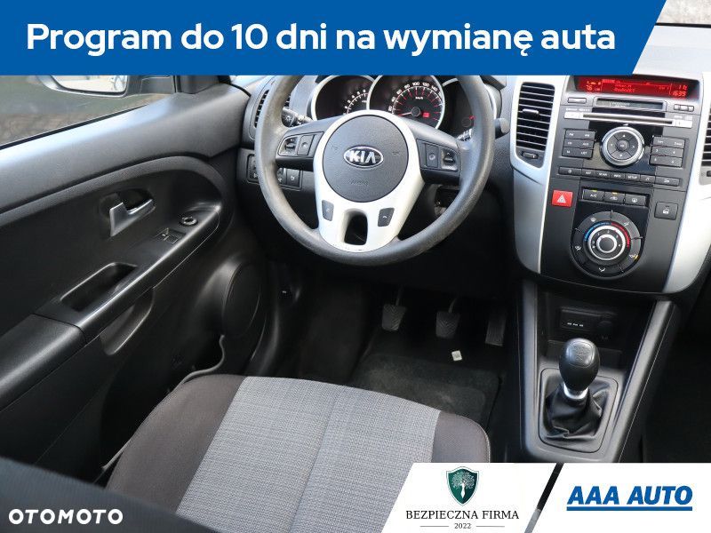 Kia Venga - 9